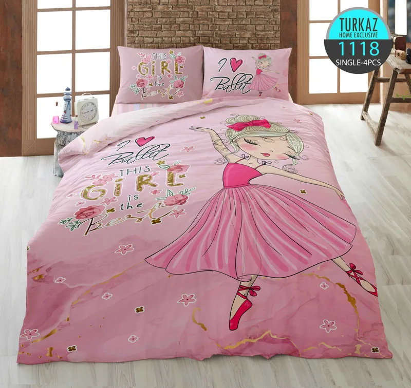 طرح زیرِ لحاف و رویه دوم ست روتختی ترکاز 1118 – پس‌زمینه صورتی فانتزی