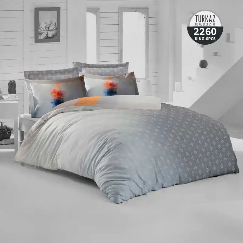 نمایی از سمت دیگر لحاف دورویه ترکاز مدل 2260 با زمینه طوسی روشن